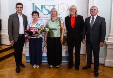 Vármegyei elismerések törökszentmiklósi díjazottakkal